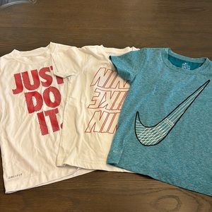 Set of 3Nike shirts